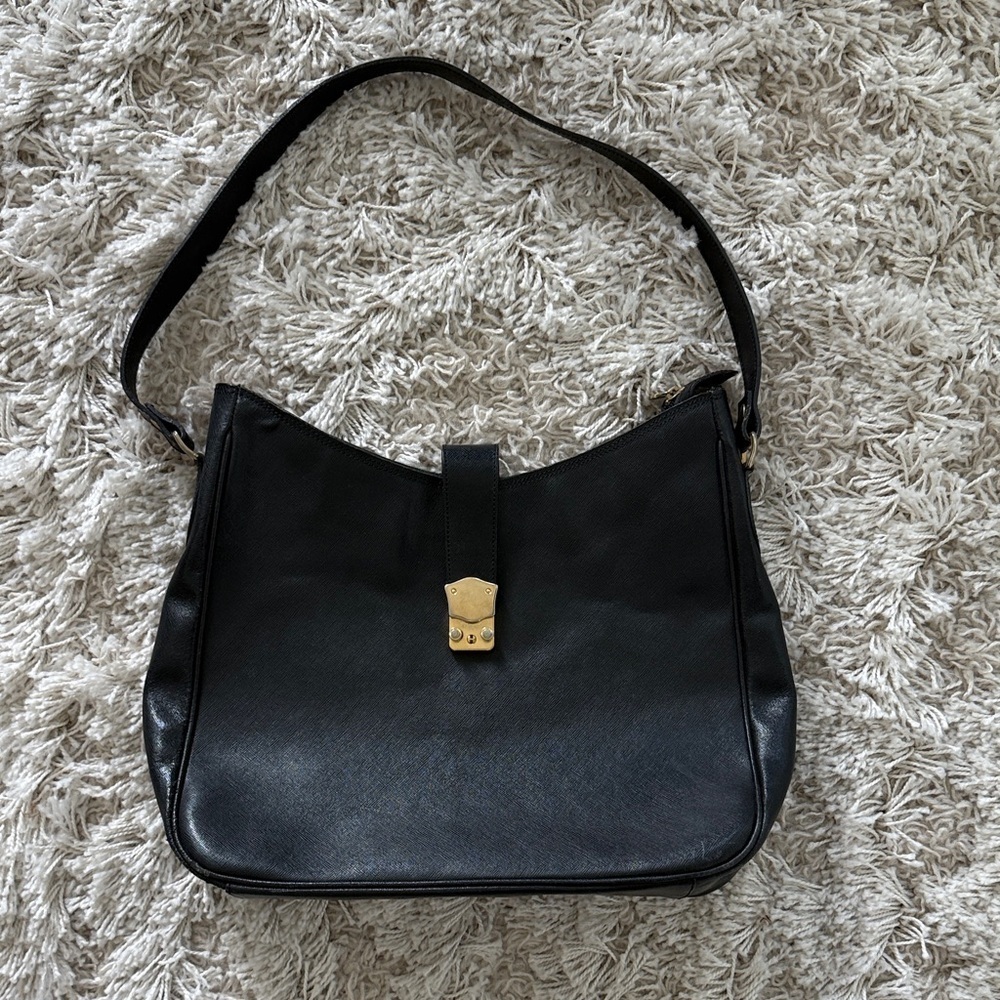 Italian Leather Shoulder Bag Black 100% Leather Made in Italy $300 Retail
